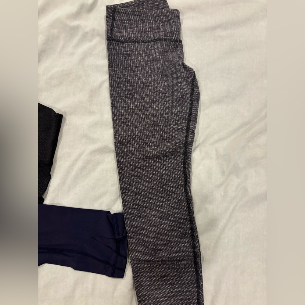 Lululemon Leghings- gray detail